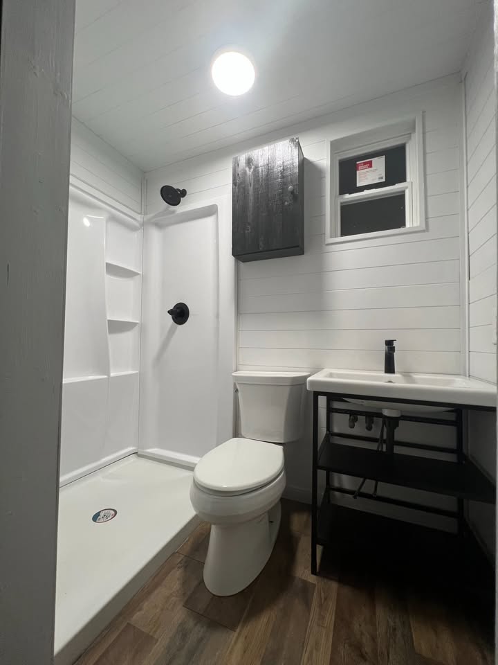 20ft Container Home 4 20ft Container Home - Image 4